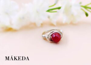 Makeda joyeria, Anillo Aluminio Oro y Ágata Roja