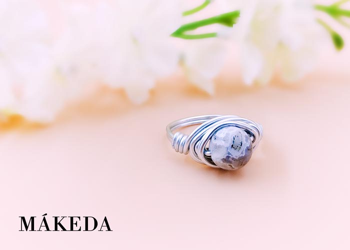 Makeda joyeria, Anillo Aluminio Plata y Agata en tonos Verde, Gris y Beige