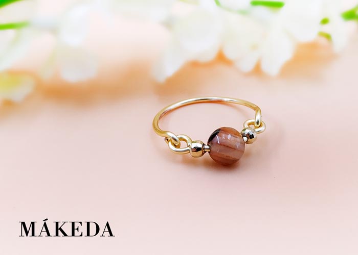 Makeda joyeria, Anillo Chapa de Oro y Ágata Café